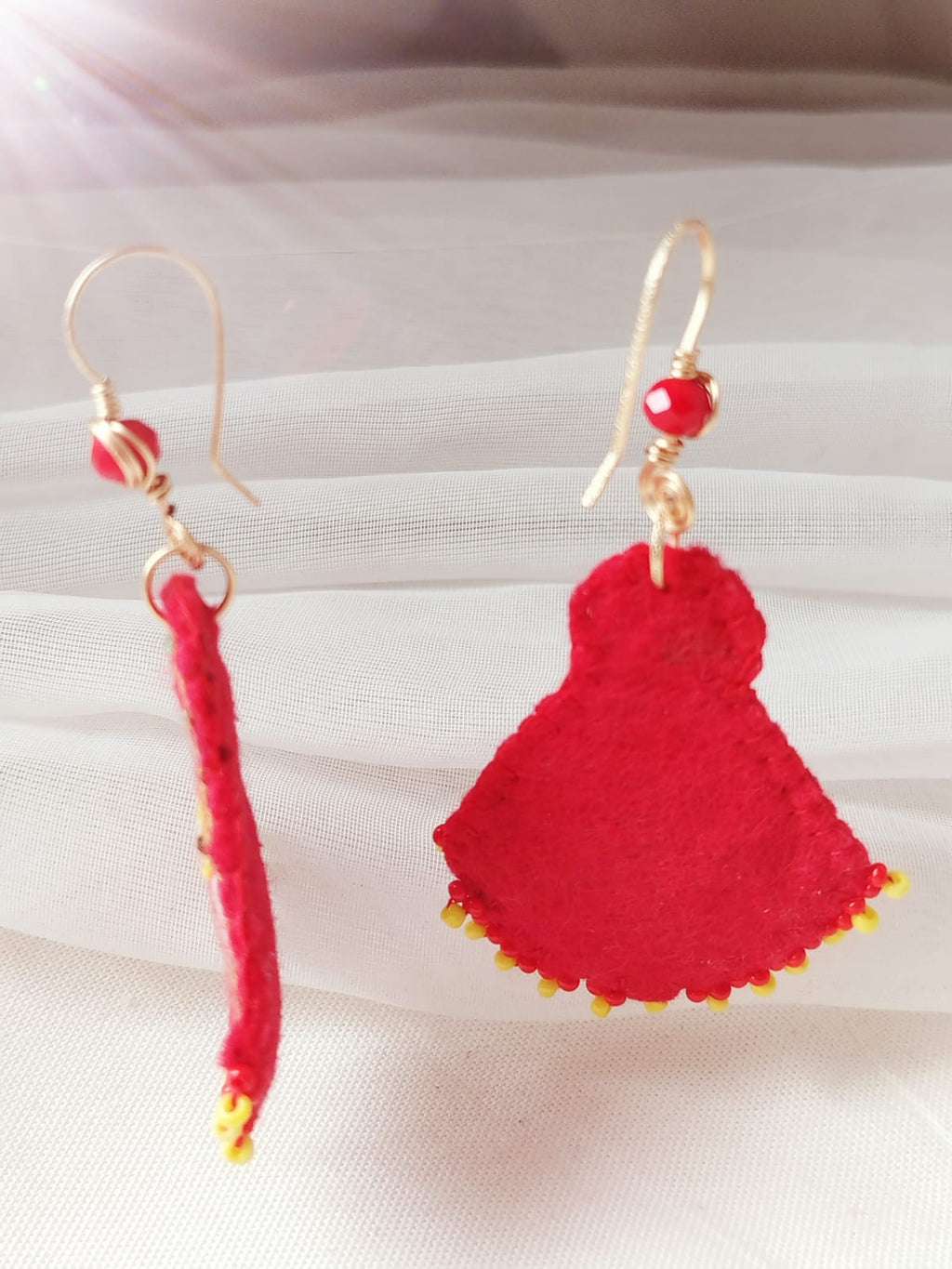 Aretes bordados a mano | Jardín del Edén